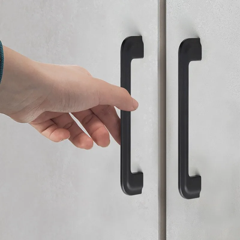 Black Extended Wardrobe Door H - огляд і ціна Quality Furniture Hardware